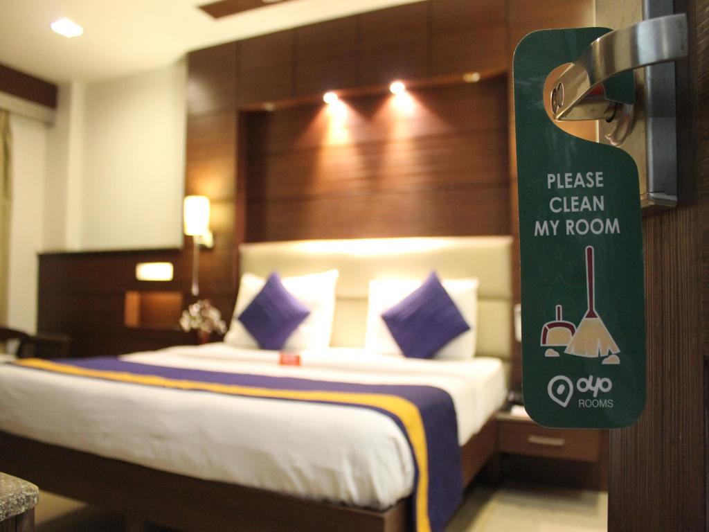 Hotel Oyo Premium Safdarjung