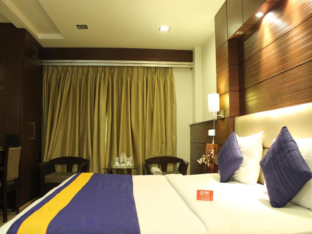 Hotel Oyo Premium Safdarjung New Delhi