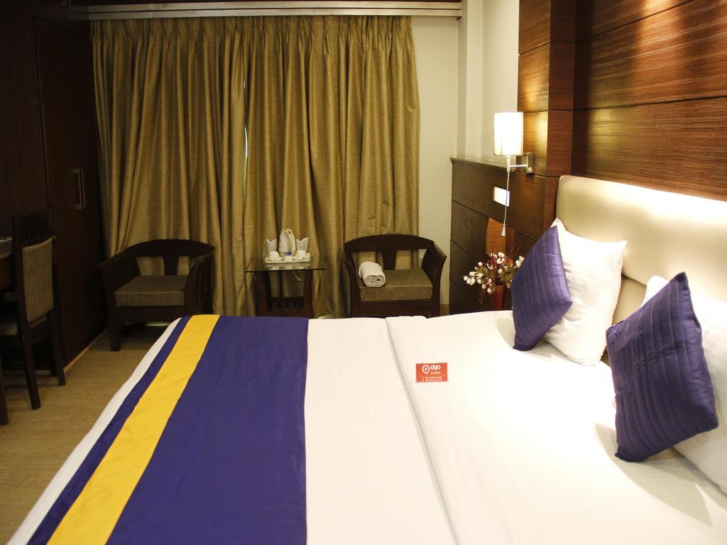 Hotel Oyo Premium Safdarjung